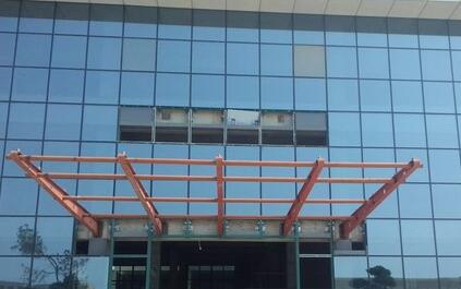 鋼結(jié)構(gòu)雨棚夾膠玻璃